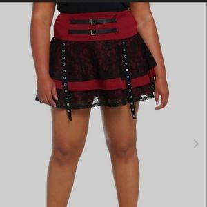 Lace & Grommets Tiered Skirt Plus Size 2 (18/20)